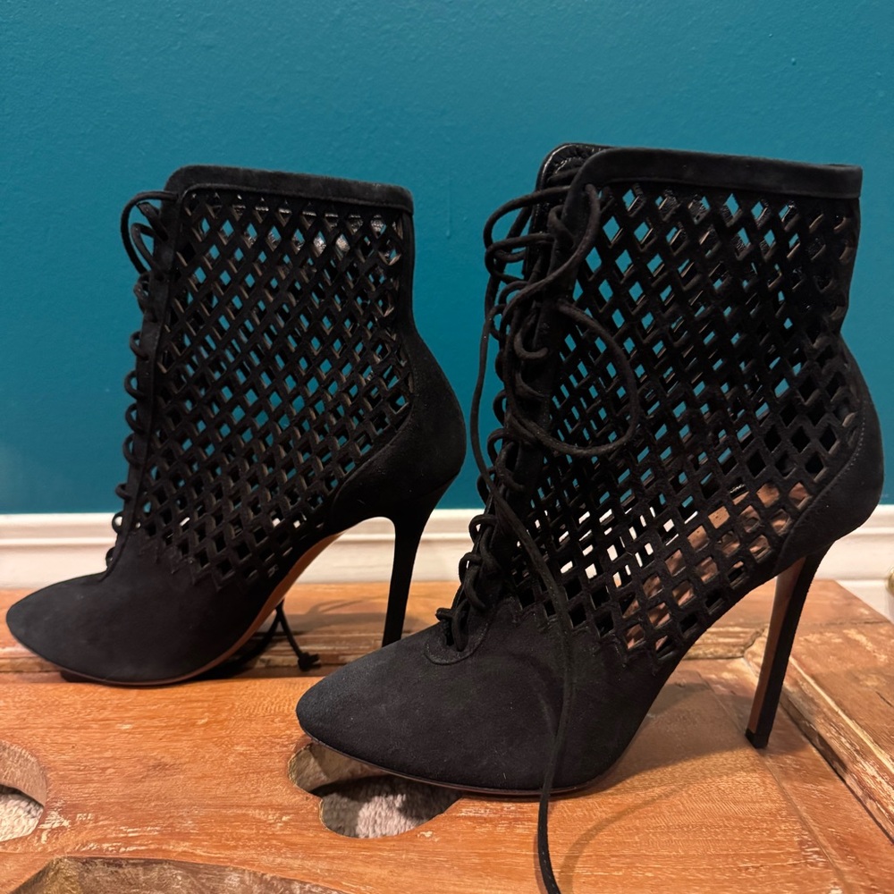 Elegant ALAIA Black Lace-Up Ankle Boots NEVER WORN